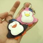 Penguin Groom and Bride lea..