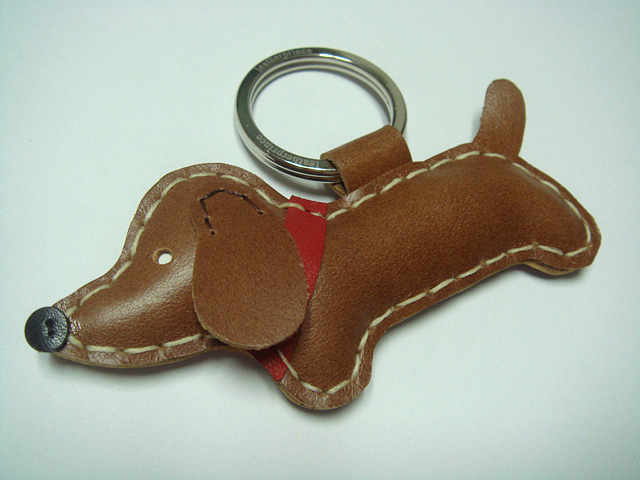 Copper the dachshund Leather Keychain ( Dark Brown )