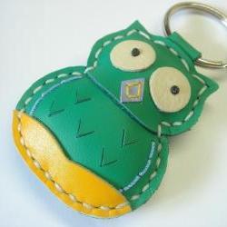 Lovely Fiona the Owl Leather Keychain ( Green )