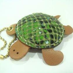 Winny the Turtle Leather Charm( Green Lizard Printed )