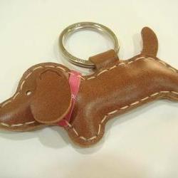 Copper the dachshund Leather Keychain ( Dark Brown / Pink collar )