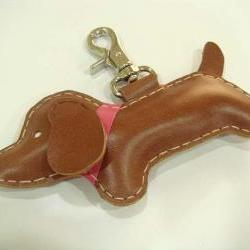 BIG Copper the Dachshund Leather Charm ( Brown )