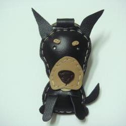 Logan the Doberman Pinshcer leather charm ( Black )